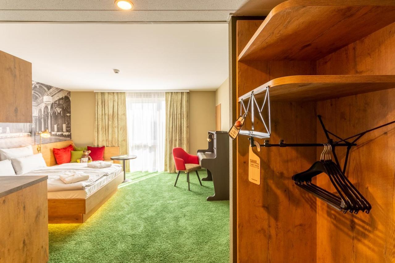 Doppelzimmer „TASTY" mit Küchenzeile