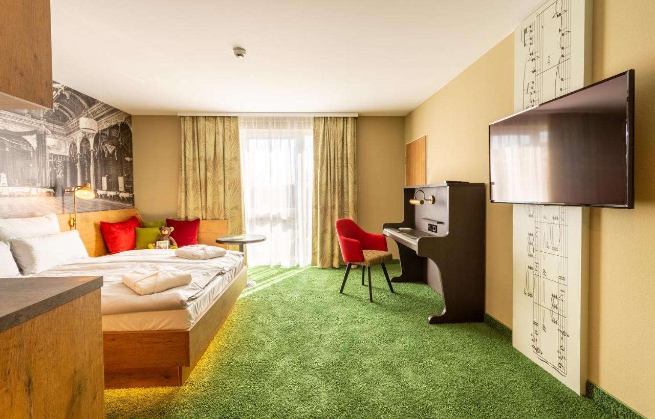 Doppelzimmer „TASTY" mit Küchenzeile